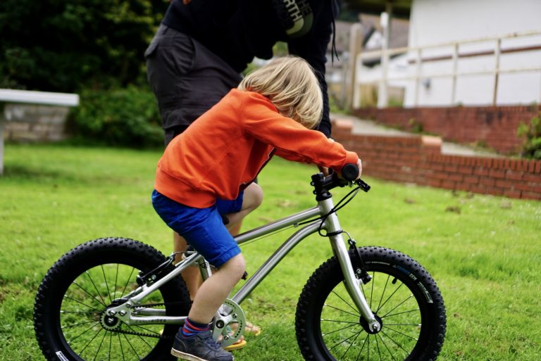How to teach your child to ride a bike without stabilisers