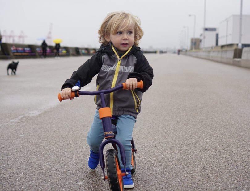 How to teach your child to ride a bike without stabilisers